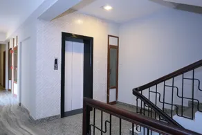 Super Townhouse Prince Palace - Image 4