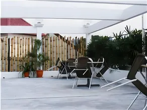 Green Hotel - Image 5