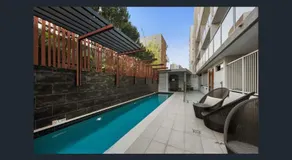 Discover urban bliss in our 1-bedroom King bed apartment! City views and cultural gems - Image 3