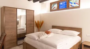 LA CURT guest house - Image 2