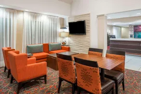 Craigshire Suites St Louis Westport Plaza - Image 4