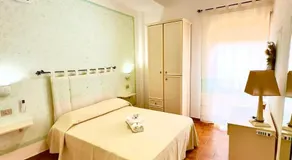 Hotel Mediterraneo - Image 2