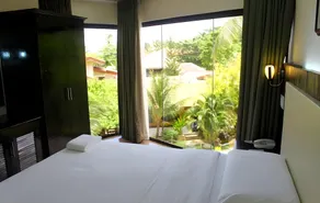 Lost Horizon Beach Dive Resort - Image 3