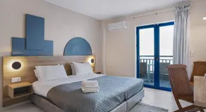 Yria Beach Hotel - Image 2