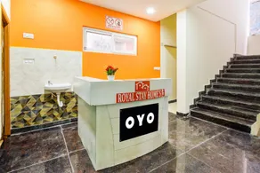 Hotel O by OYO Royal Stay Luxury Rooms - Image 3
