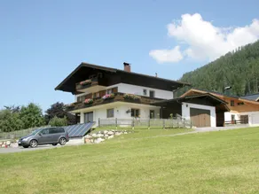 Traditional Apartment in Sankt Jakob im Haus with Garden - Image 3
