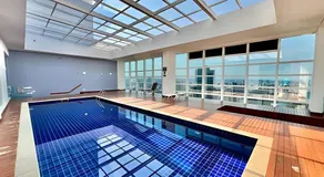 RARiDADE, Studio Batel moderno com piscina - Image 3