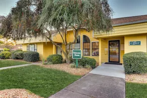 Mariners Suites - Kingsland - Image 3