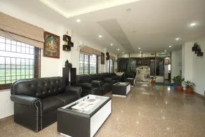 OYO 525 Hotel Aloka Inn - Image 4