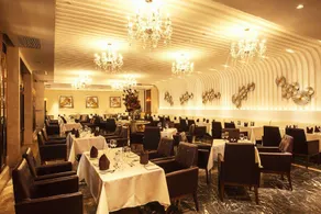 Jinghai Hotel & Resort - Image 5