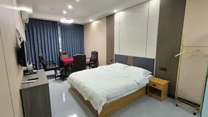 Yuehe Business Hotel - Image 2