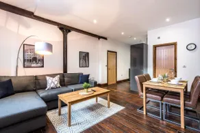 27 Stanley Street Aparthotel by UStay - Image 1