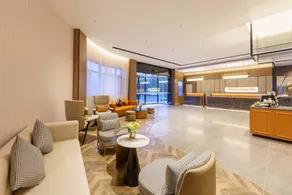 Home Inn Plus Dalian North Railway Station - Image 2