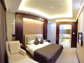 XINJIA INTERNATIONAL GRAND HOTEL - Image 2