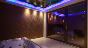 LESSENCE MOTEL - Image 5