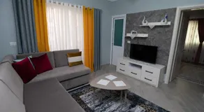 Elton's Home - Image 2