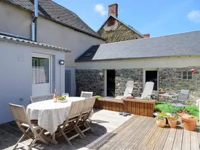 Charming, fully renovated stone house - Image 1