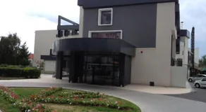 CITY HOTEL & LOUNGE - Image 3