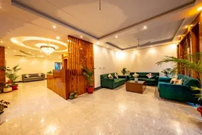 The Himalayan Monk Hotel - Image 5