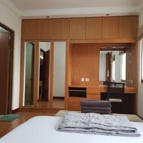 LUX 3BR PRIVATE APARTMENT (The majesty Bandung) - Image 3