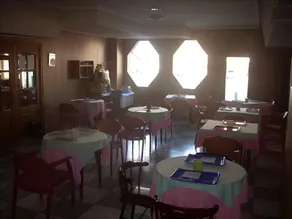 Hotel Corona de Castilla - Image 5