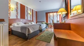 Hotel Doris - Image 2