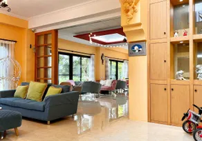 Chamuel Villa - Image 3