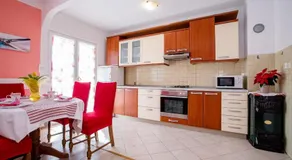 3-Zimmer-Ferienwohnung mit Balkon Lopar, Rab (A-22558-b) - Image 2