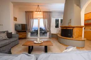 Kastri Treehouse - Image 2