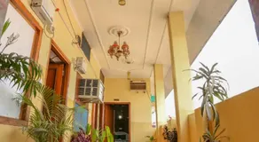 Hotel Embassy - Image 3