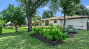 Charming Ranch Home Near Dell with Cocktail Pool - Image 5