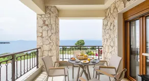 Constance's House Seaside Villa in Nikiti - Image 4
