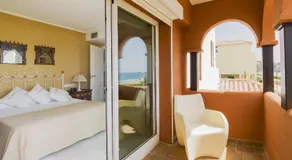 Cubo's Beachfront Marina de Casares House / Front de mer / parking / wifi gratuit - Image 2