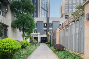 Highest Joint Hotels & Resort (Kunming Derun Center) - Image 4