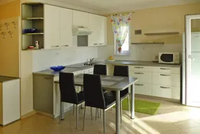 Apartment in Starigrad near Paklenica Park - Image 4