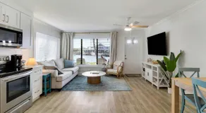 Sailfish Suites 4- Waterfront Pet friendly - Image 2
