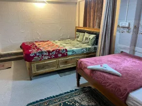 White Tara Home Stay - Image 5