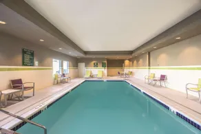 La Quinta Inn & Suites by Wyndham Memphis Downtown - Image 3