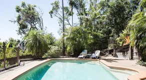 Sunshine Retreat offers Ocean Views and style - Image 3