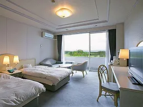 Shizu Hills Hotel - Image 3