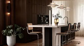 Bob W Munich Schwabing - Image 3