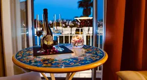 AquaMar Bed and Breakfast - Image 5