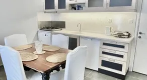 Bodrum-Turgutreis Merkezde Plaja 50 Metre uzaklıkta 1 ve 2 numaralı daireler - Image 5