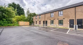 1 Bed Flat, Contractor & Long Stays, Parking - Image 4