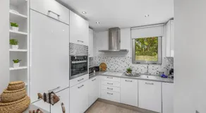 Renovated Vilamoura Penthouse Near Marina & Beach - Image 2