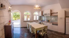 Apartment Curri - Image 3