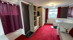 Tiny House - Image 2