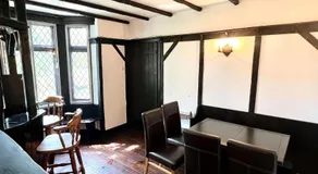 Sleeps 8 Thamefront Gem w PetsOK Free Parking - Image 4