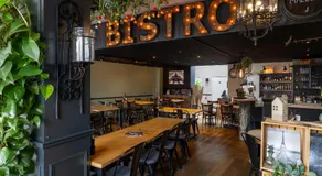 Le Bistro - Image 2