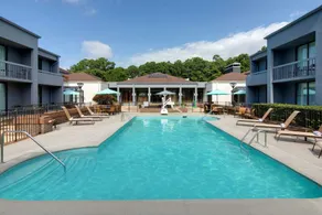 Courtyard by Marriott Atlanta Windy Hill/Ballpark - Image 3